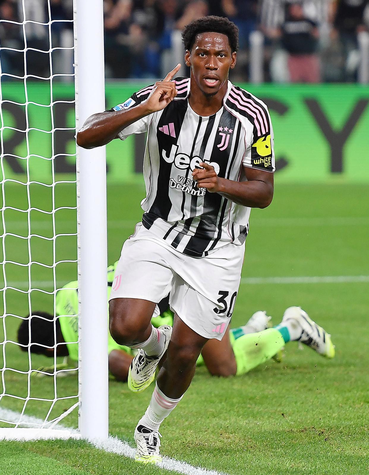 金沙娱乐城官网-尤文图斯主力中场正式复出,球迷期待他的表现有哪些